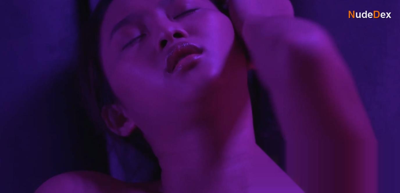 Dani Yoshida in Pilya, photo 1