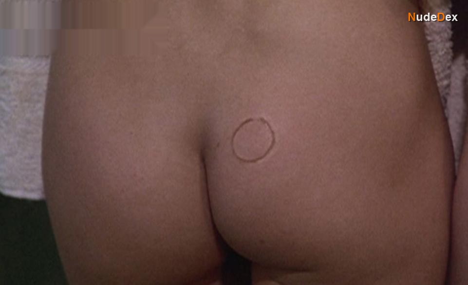 Darcy Demoss in Reform School Girls, photo 4