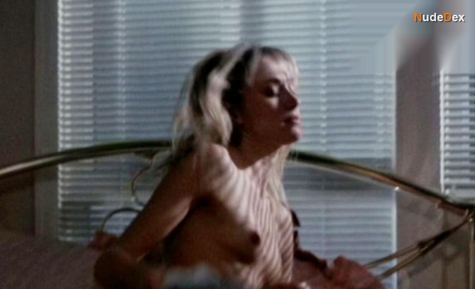Darlanne Fluegel in Freeway, photo 2