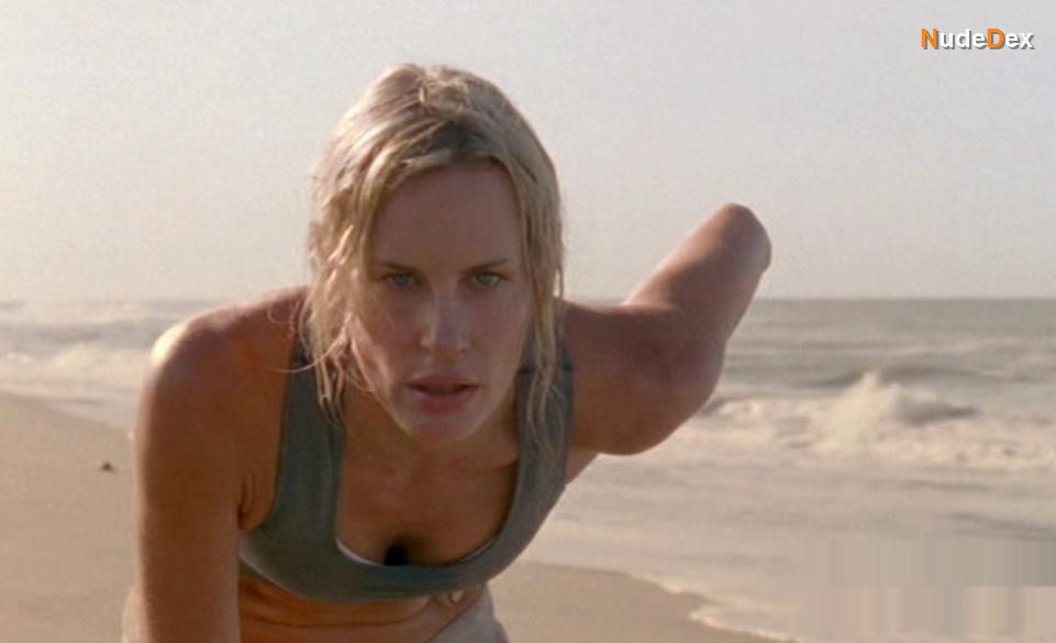 Daryl Hannah in Casa De Los Babys, photo 1
