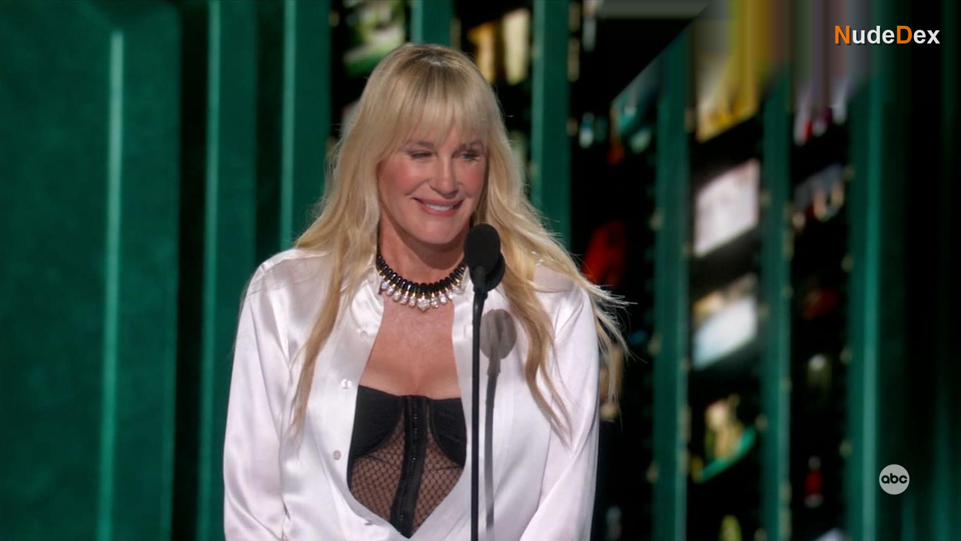 Daryl Hannah in Summer Lovers, photo 13