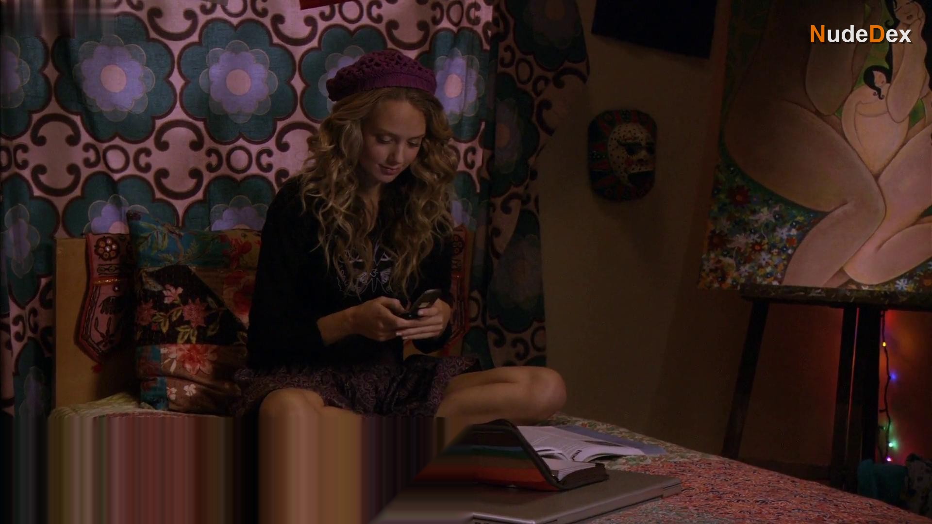 Dawn Olivieri in Xtra Credit, photo 5