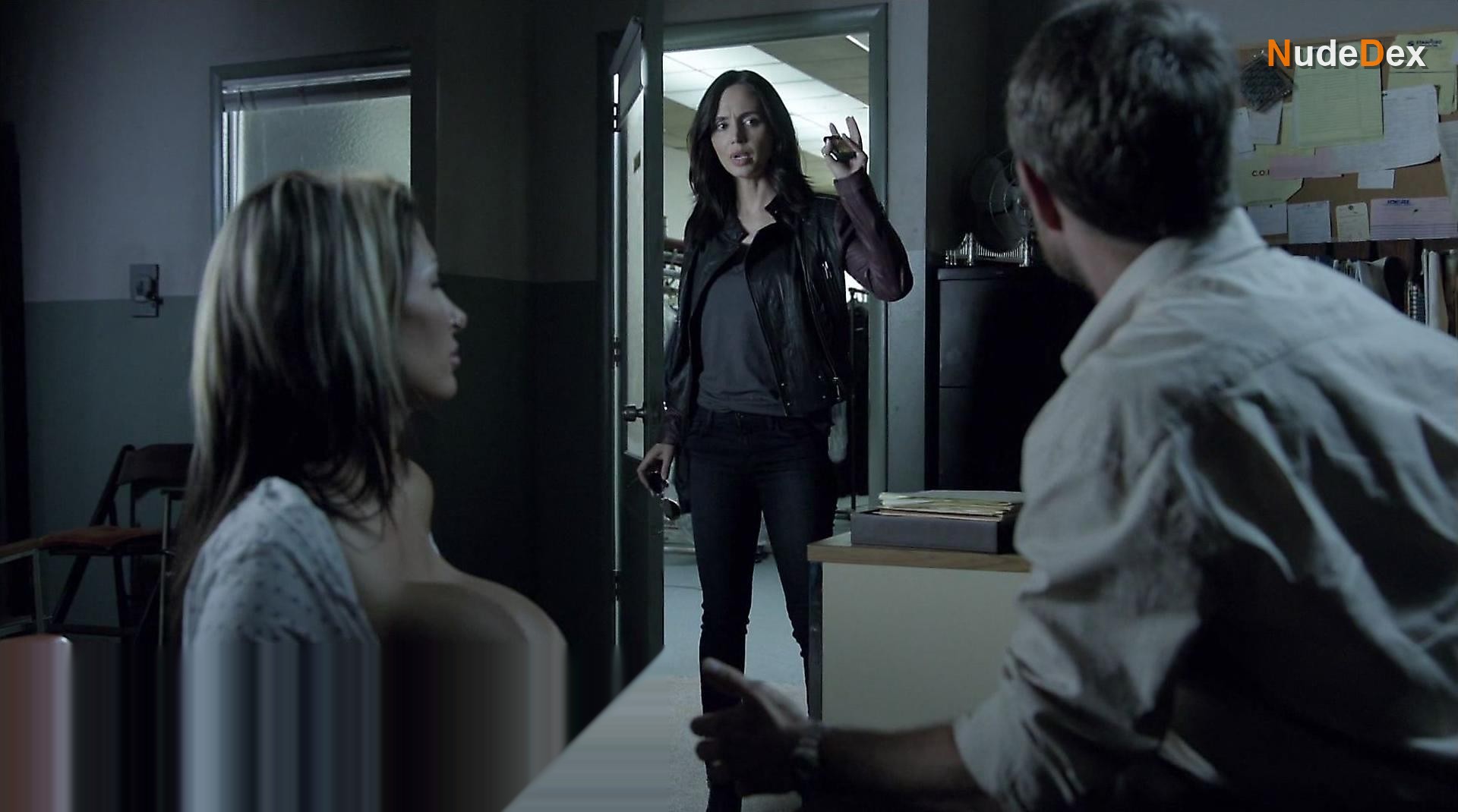 Deanna Betras in Banshee, photo 4