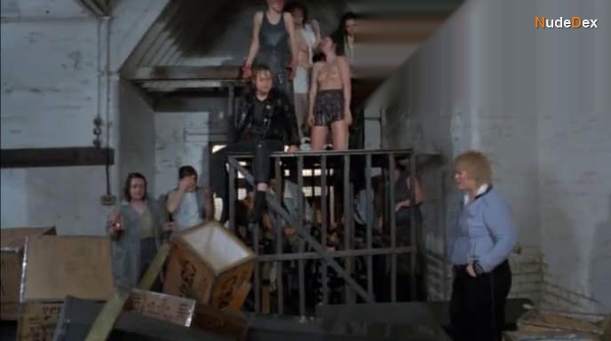 Debby Bishop in Scrubbers, photo 9