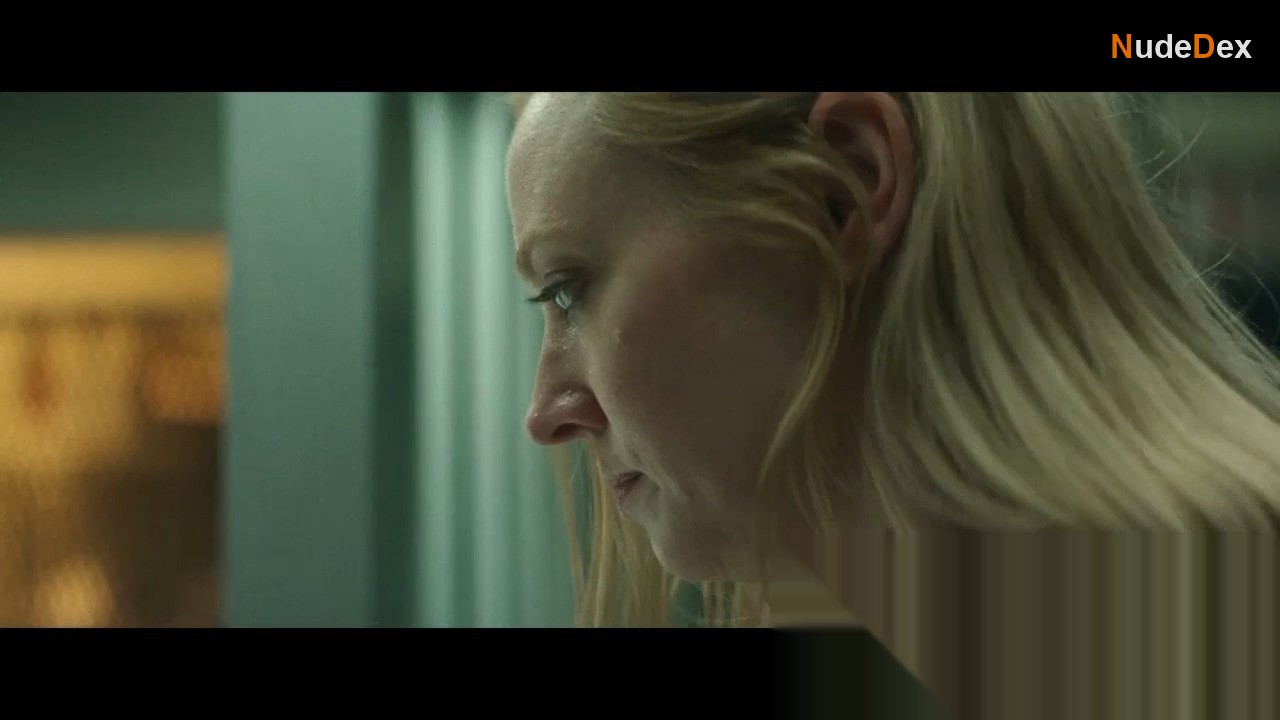 Deborah Ann Woll in Daredevil Born Again, photo 11