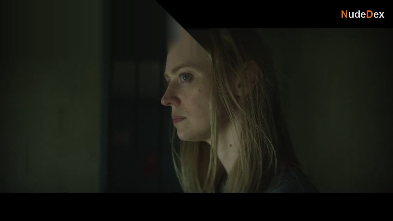 Deborah Ann Woll in Daredevil Born Again, photo 13