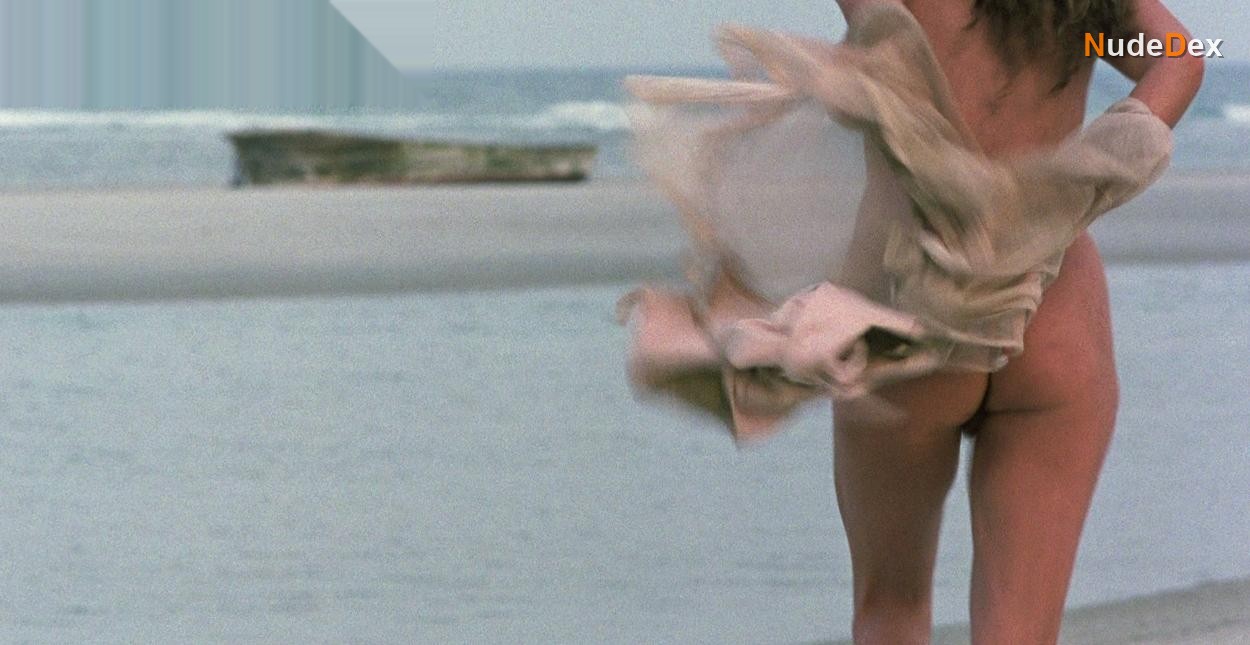 Deborah Richter in Cyborg, photo 1