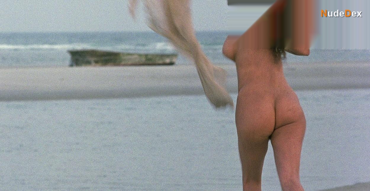 Deborah Richter in Cyborg, photo 3