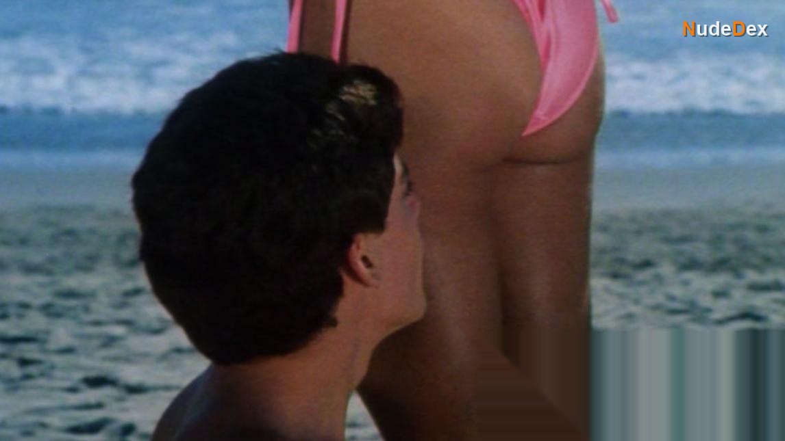 Deborah Richter in Hot Moves, photo 3