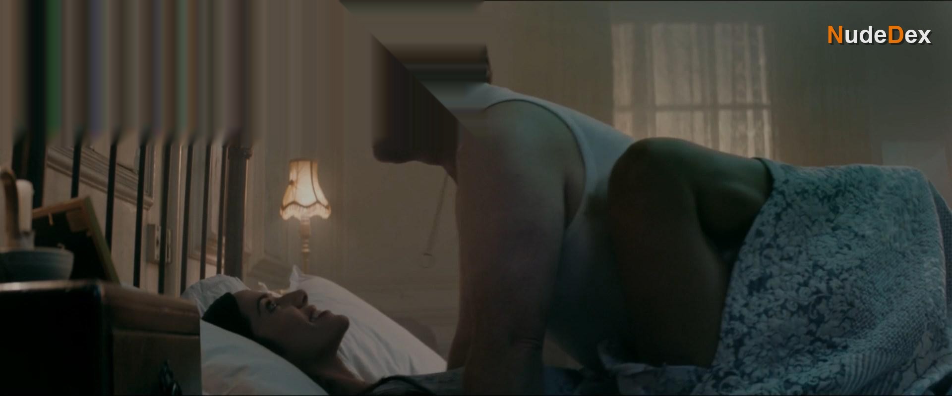 Devora Wilde in If Girlfriend Deluxe, photo 1