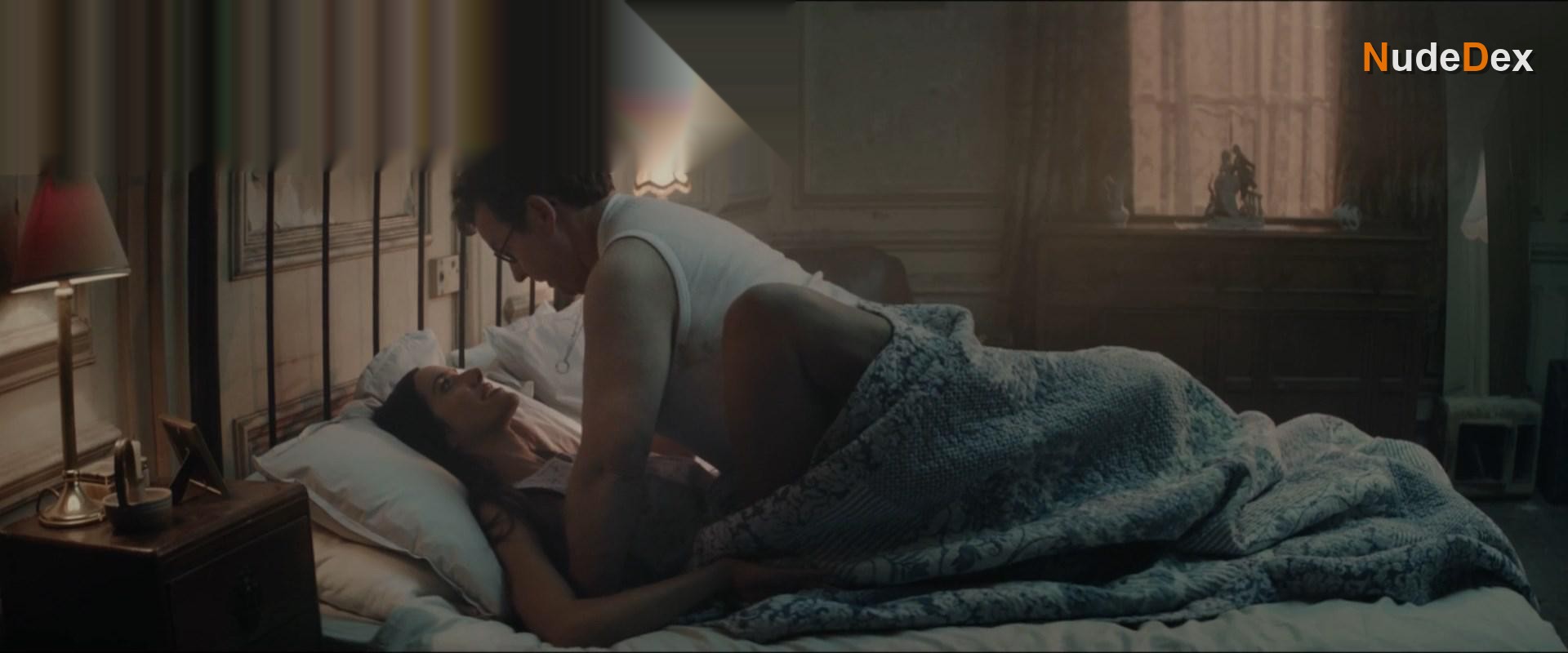 Devora Wilde in If Girlfriend Deluxe, photo 3