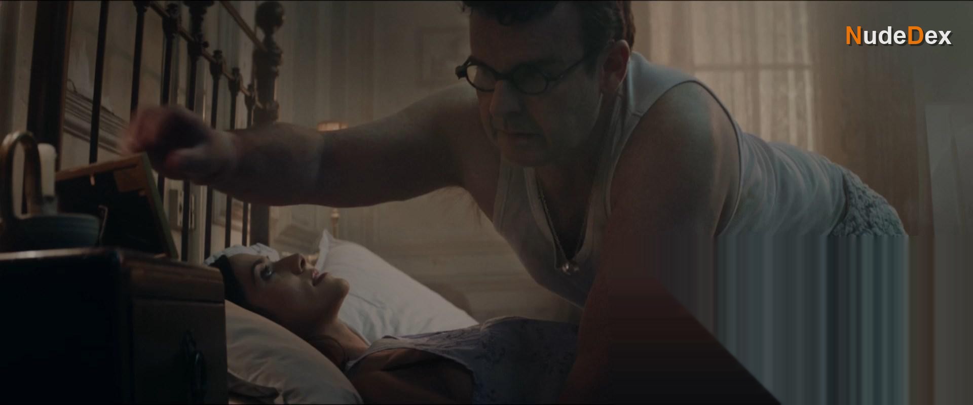 Devora Wilde in If Girlfriend Deluxe, photo 4