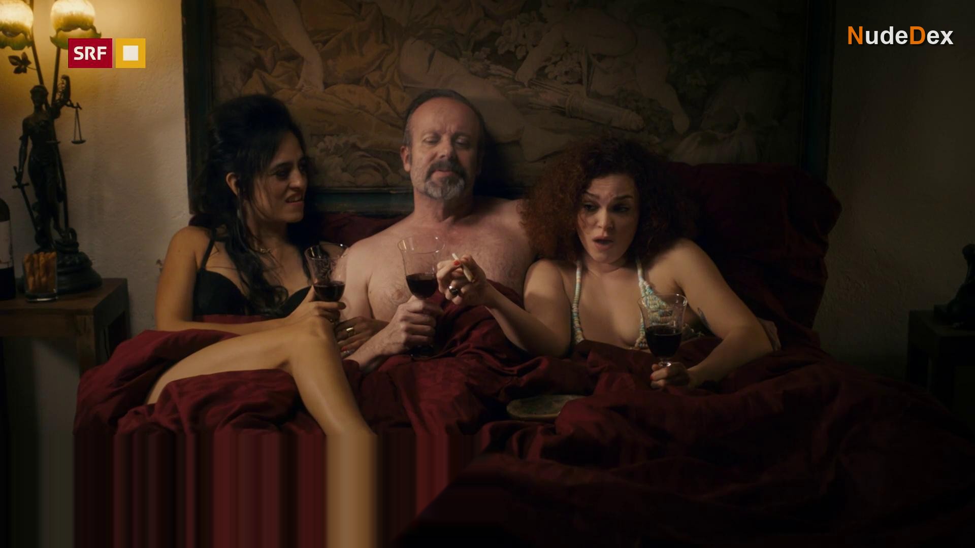 Diana Rojas in Monogamish, photo 2