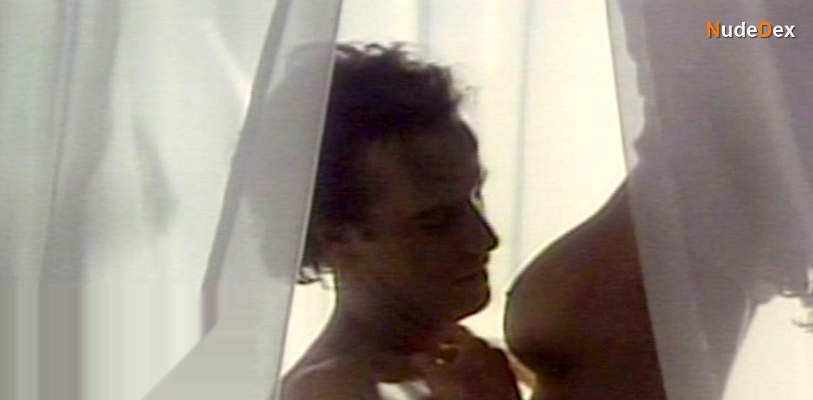 Diane Lane in Knight Moves, photo 9