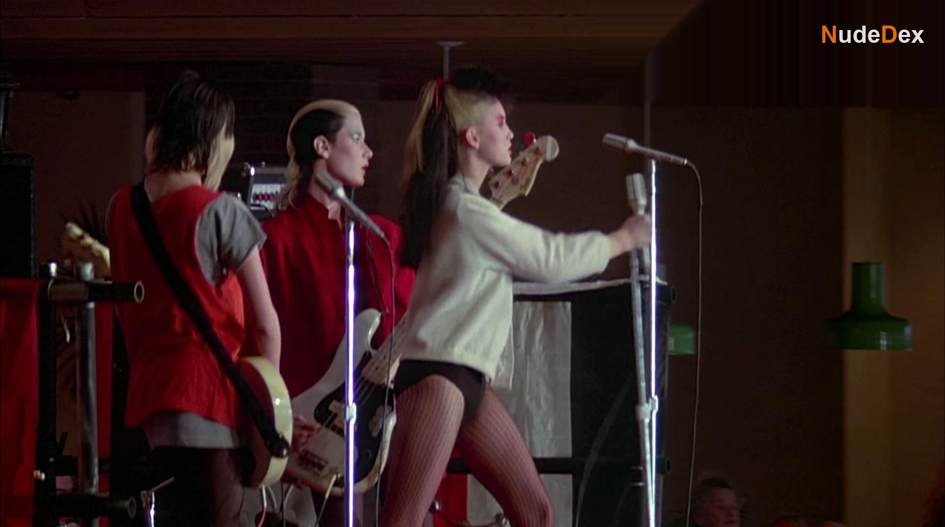 Diane Lane in Ladies And Gentlemen, The Fabulous Stains, photo 8