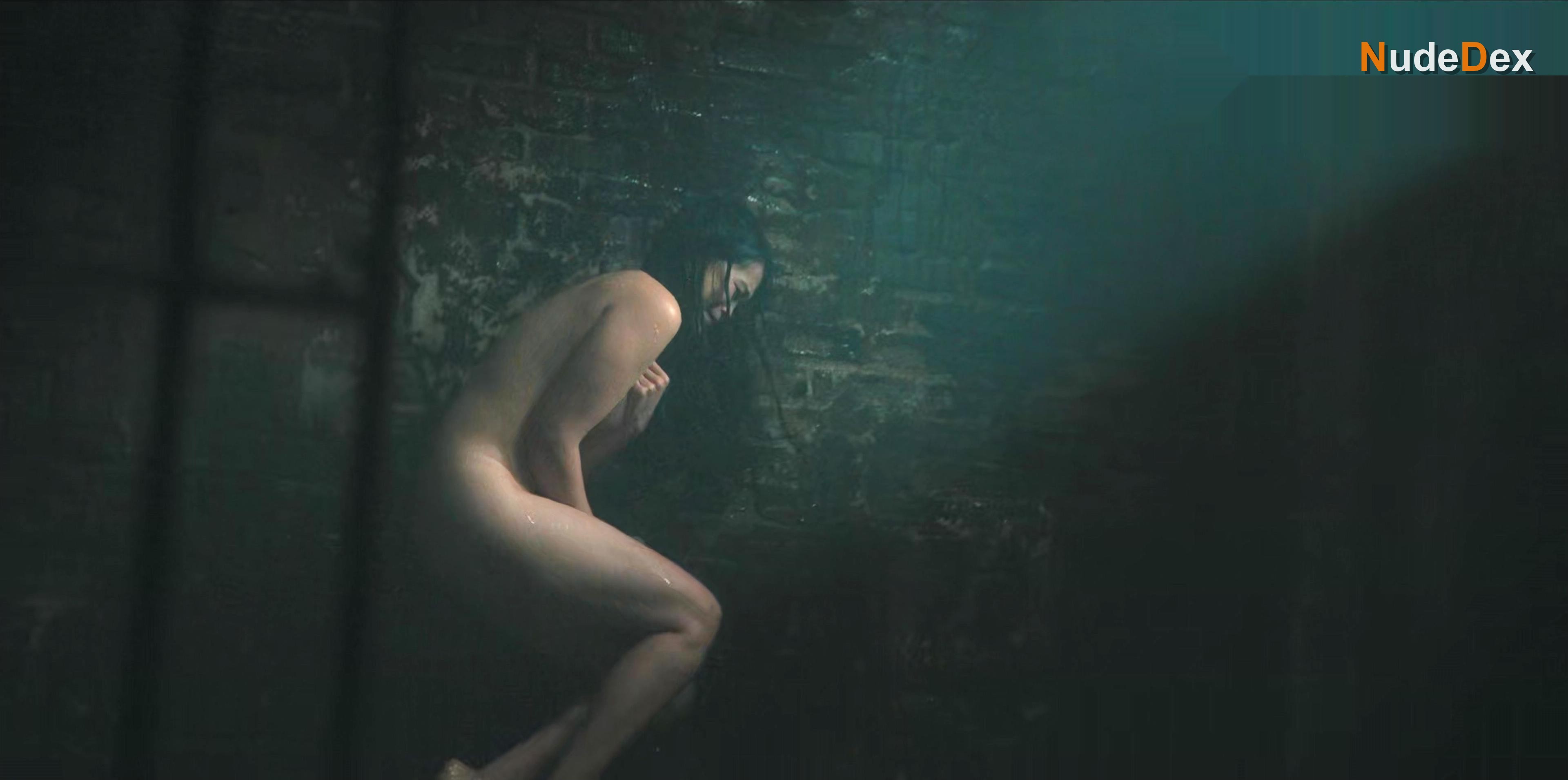Dianne Doan in Warrior, photo 9