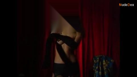 Dimitra Papadima in Erwtas Kai Pathos, photo 4