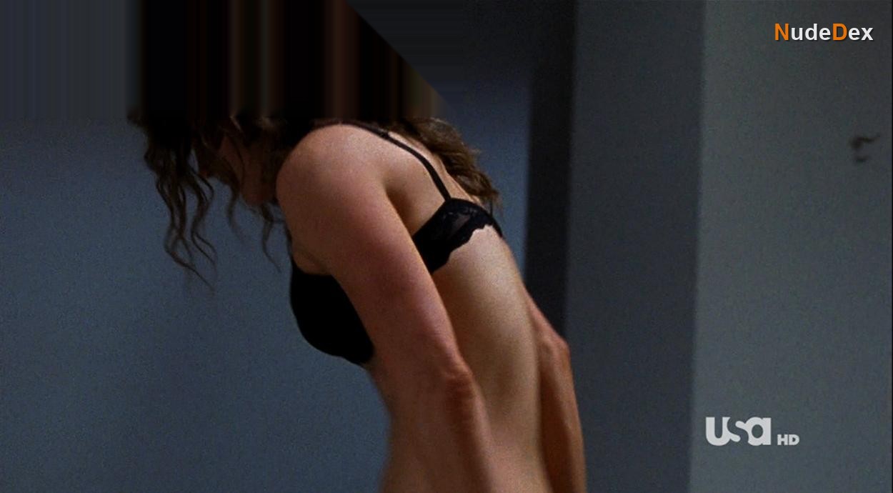 Dina Meyer in Burn Notice, photo 2