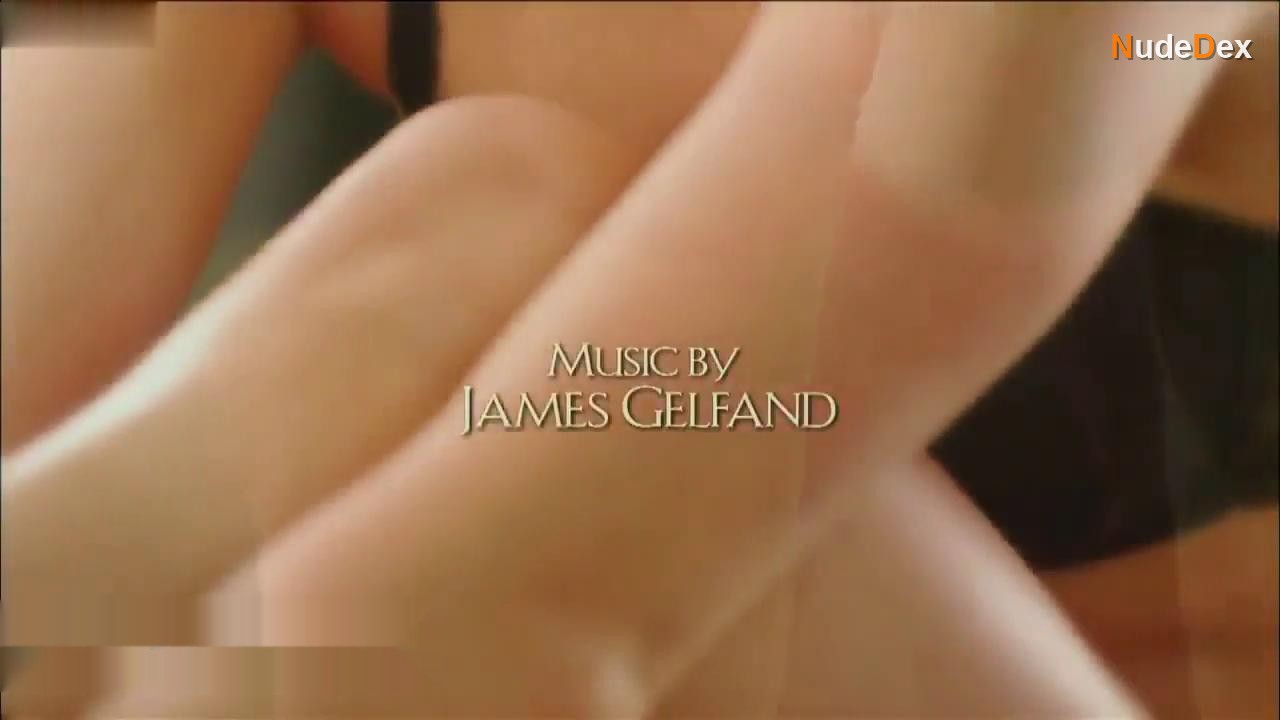 Dina Meyer in Crime Of Passion, photo 31