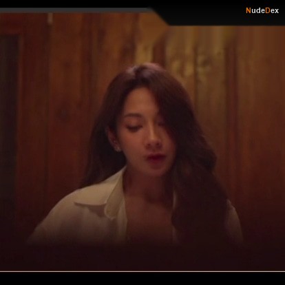 Dinda Kirana in Bercinta Dengan Maut, photo 5