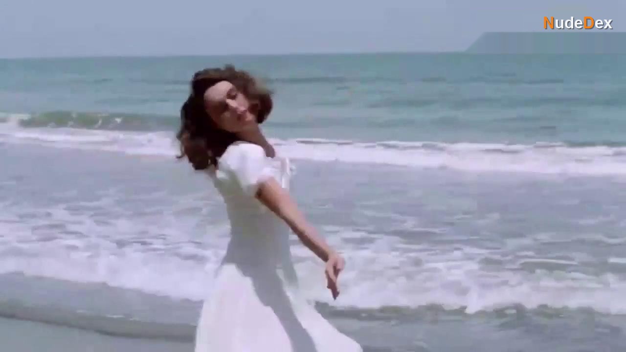 Dobrina Liubomirova in Los Vuelcos Del Corazon, photo 6