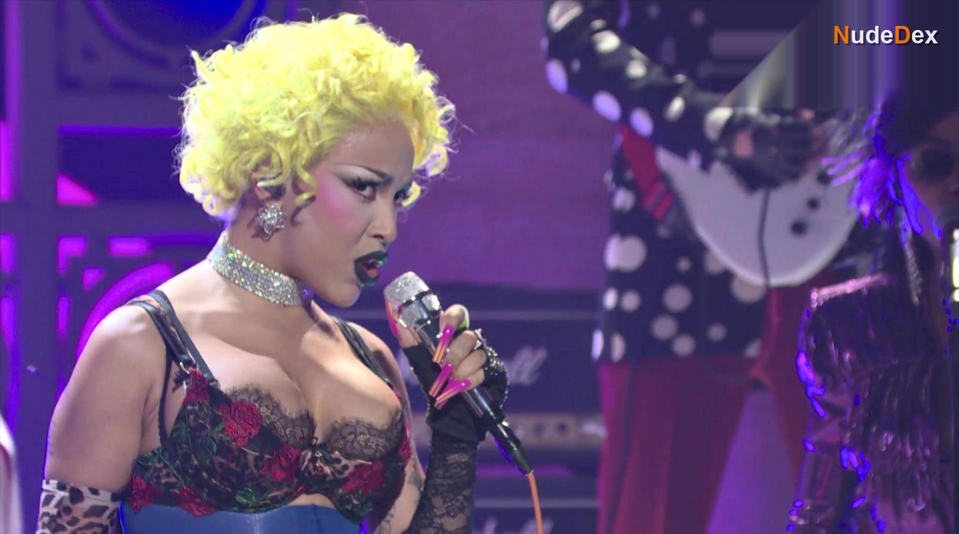 Doja Cat in Saturday Night Live, photo 1