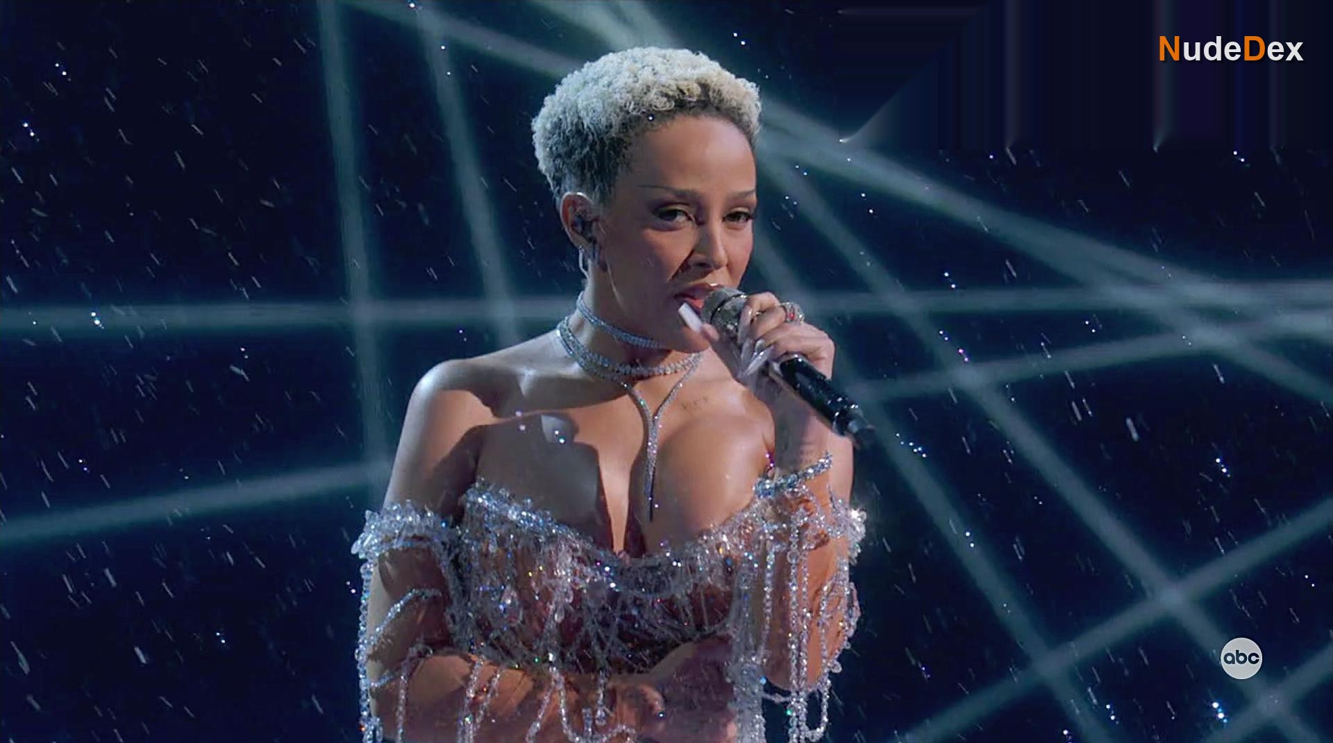 Doja Cat in Saturday Night Live, photo 5