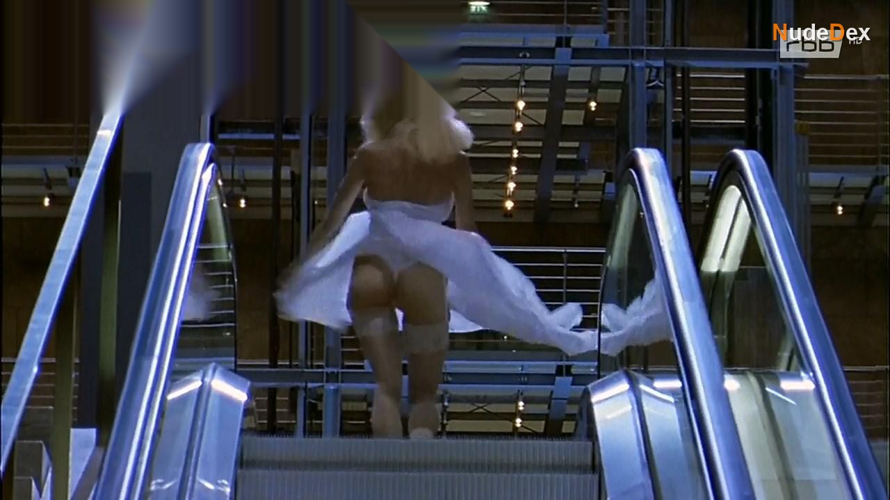 Dolly Buster in Polizeiruf 110, photo 6