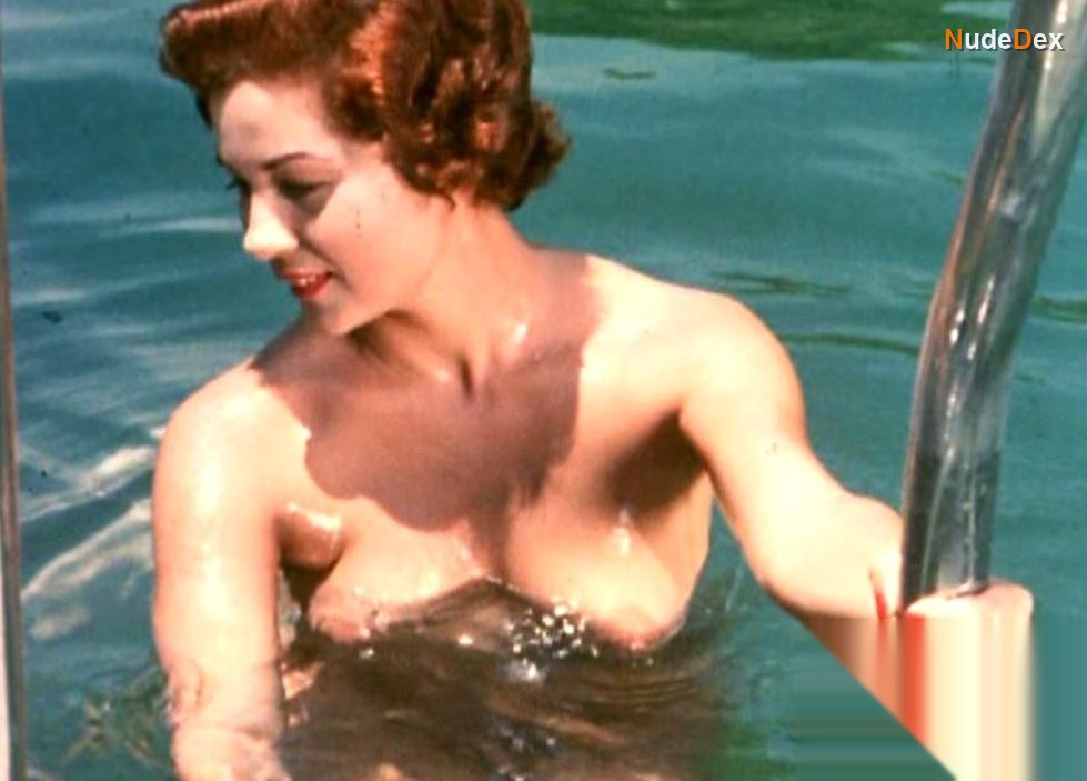 Dolores Carlos in Hideout In The Sun, photo 1