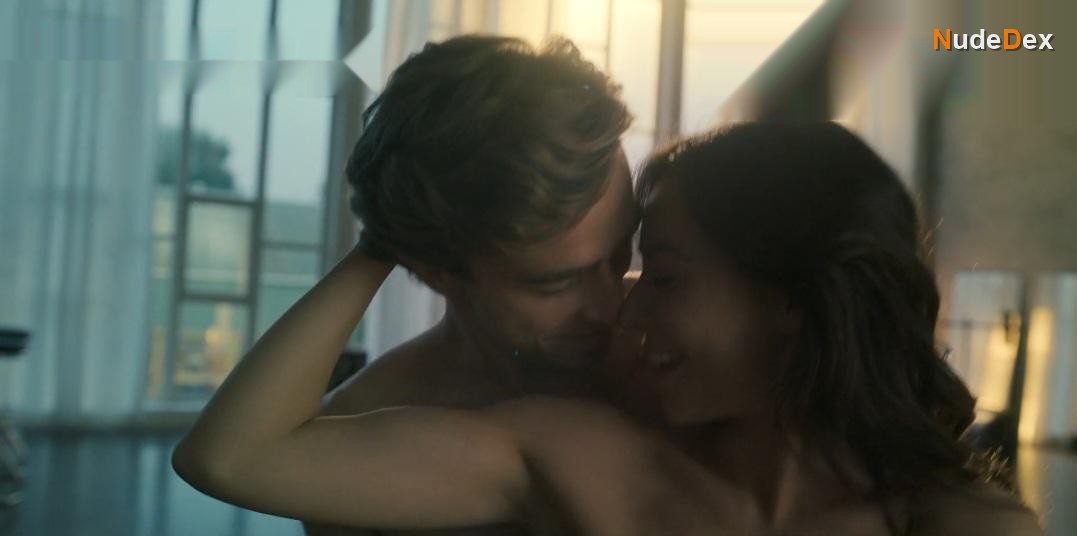 Dominika Sakowicz in A Girl And An Astronaut, photo 61