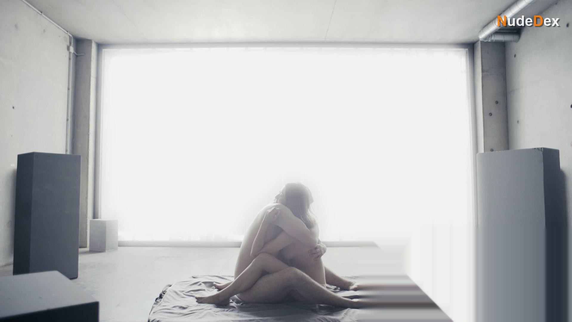 Dominika Sakowicz in Erotyka, photo 3