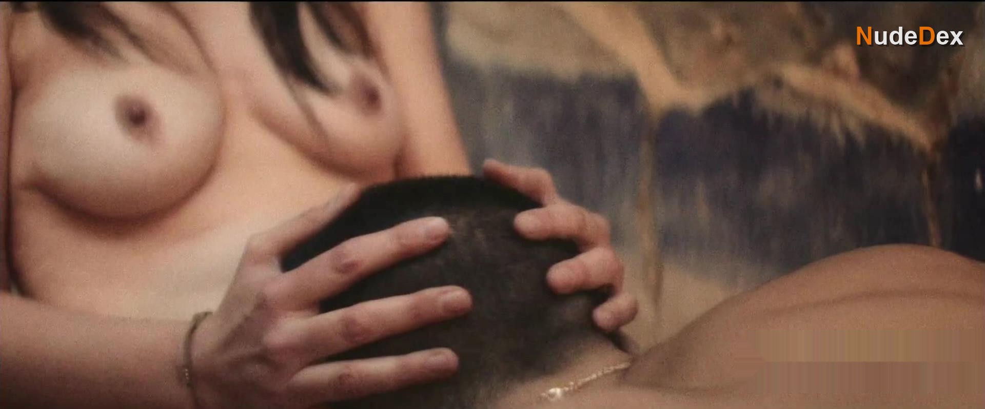 Dorothee Dekoon in Paradises Of Diane, photo 3