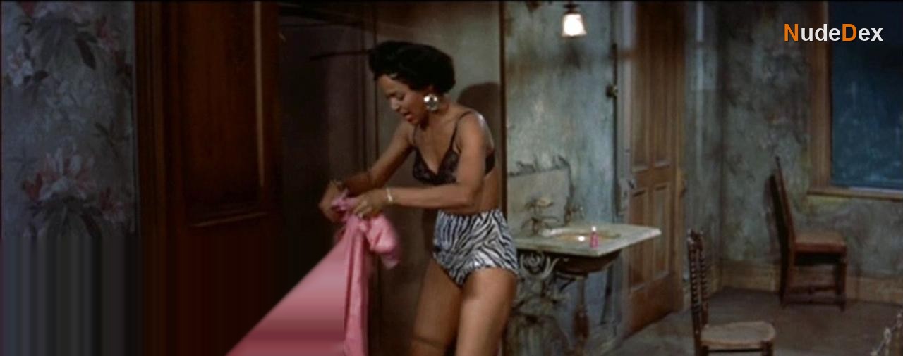 Dorothy Dandridge in Carmen Jones, photo 2