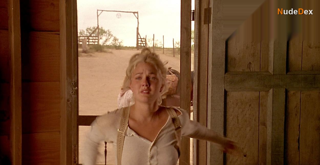 Drew Barrymore in Bad Girls, photo 15