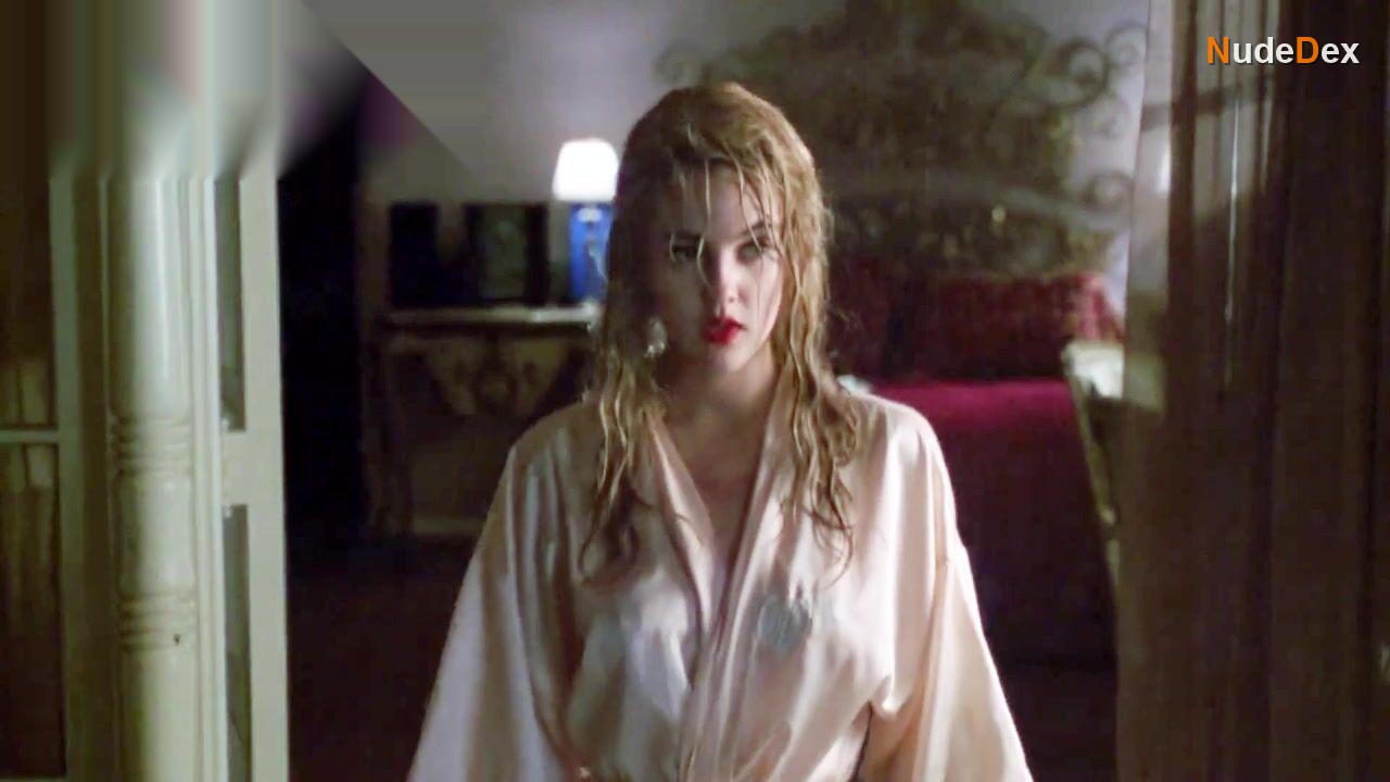 Drew Barrymore in Poison Ivy, photo 9