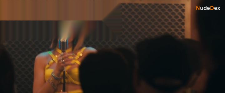 Dua Lipa in Dont Start Now, photo 1
