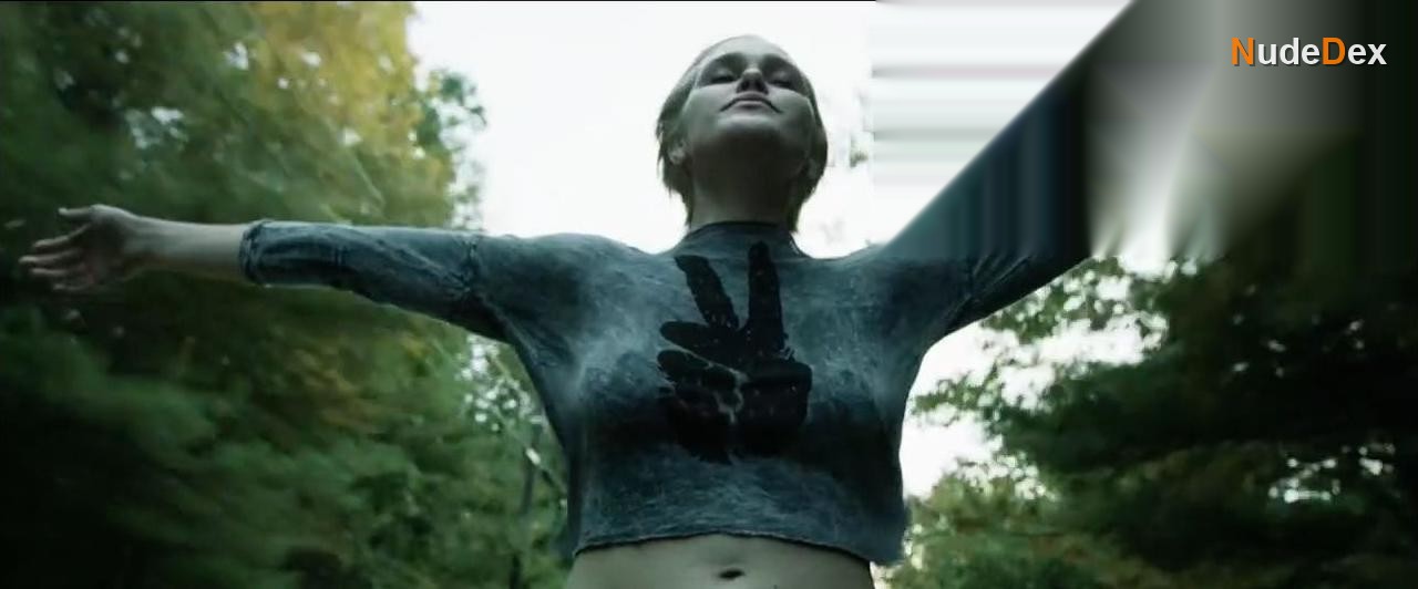 Eden Brolin in Blood Bound, photo 6