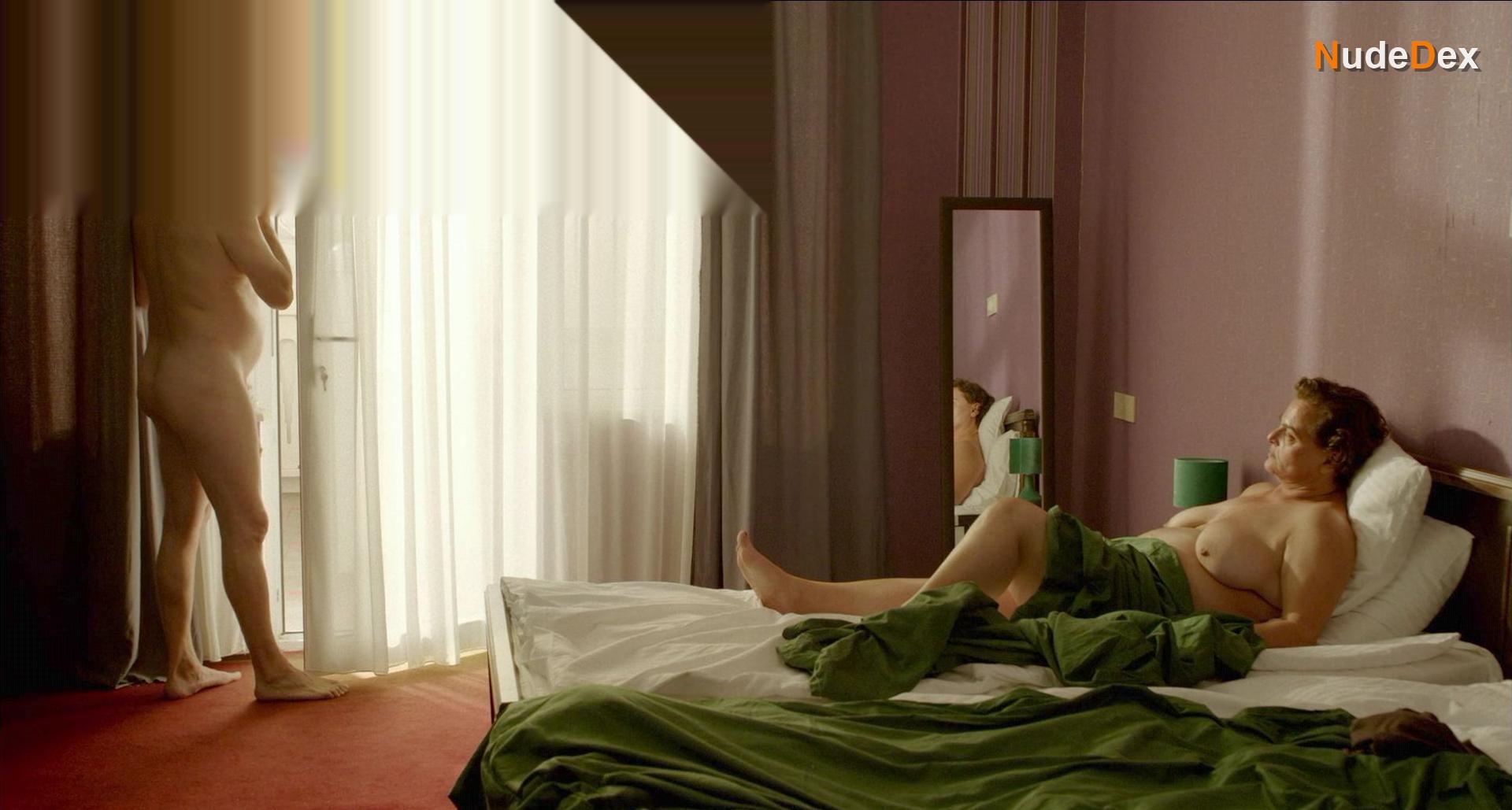 Eka Chavleishvili in Blackbird Blackbird Blackberry, photo 9