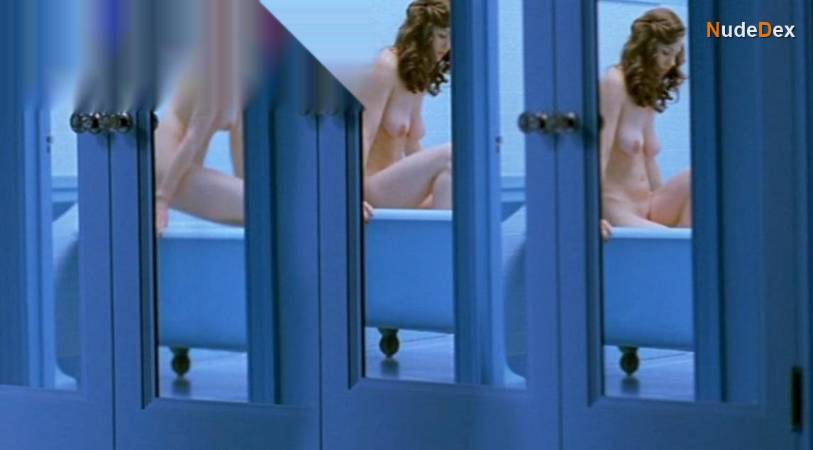 Ele Keats in Eros, photo 19