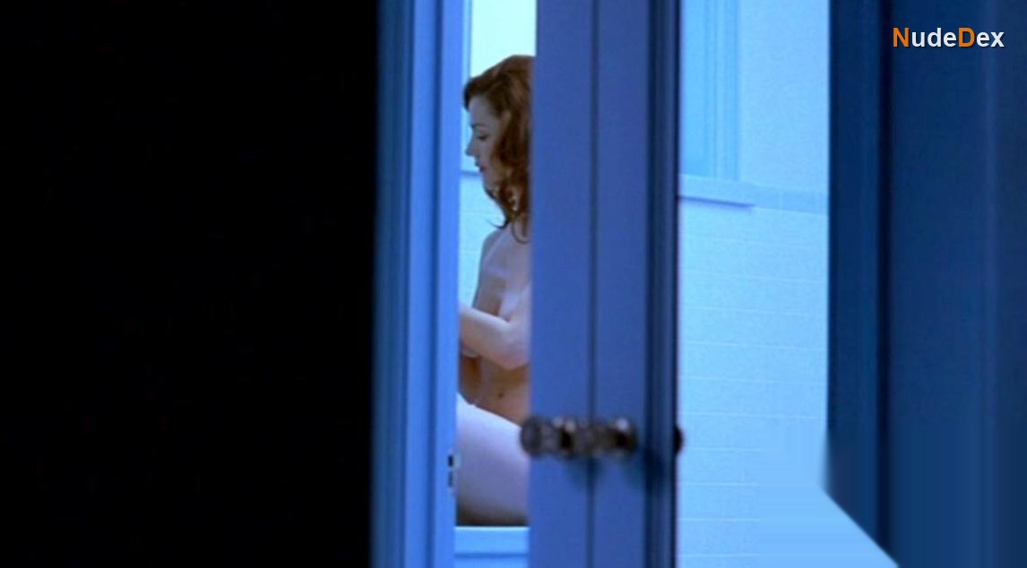 Ele Keats in Eros, photo 20