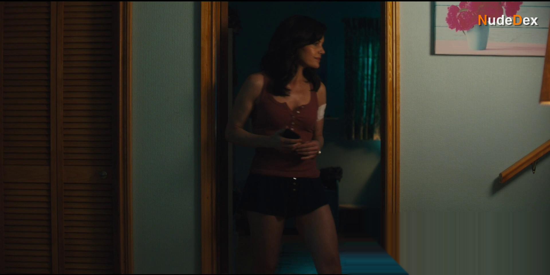 Elena Anaya in Jett, photo 20