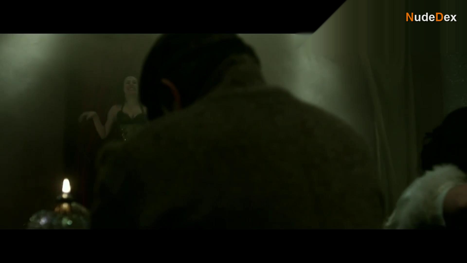 Elena Seijo in A Esmorga, photo 1