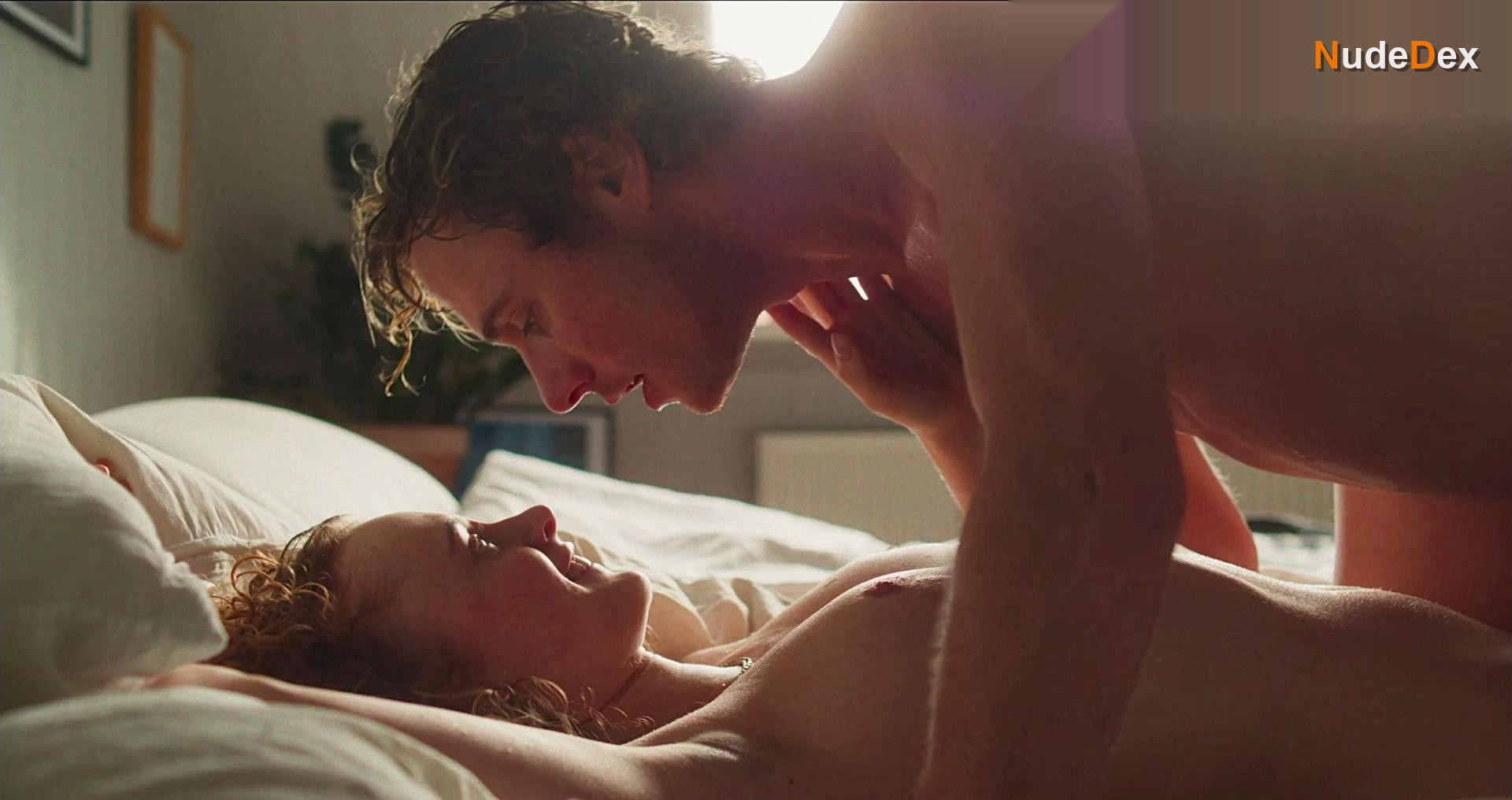 Elin Hall in It All Comes With The Cold Water, photo 9