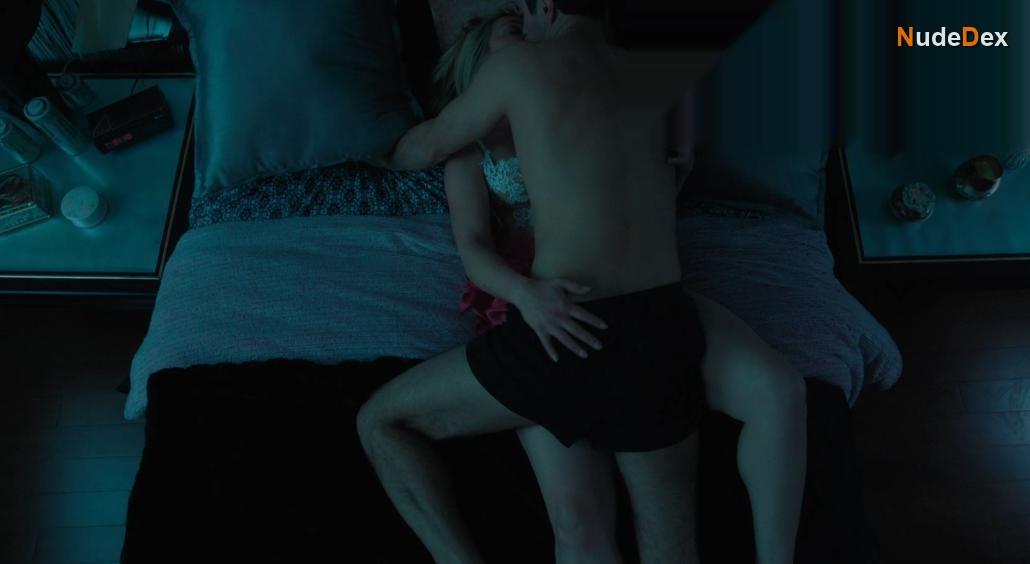 Elisabeth Rohm in Sleeping With Danger, photo 4
