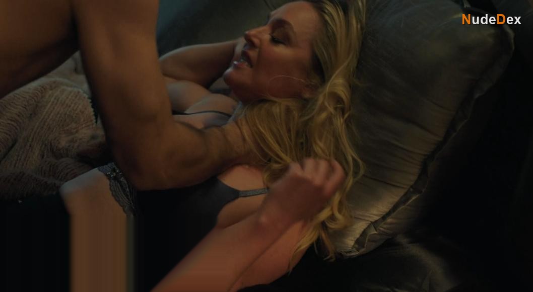 Elisabeth Rohm in Sleeping With Danger, photo 6