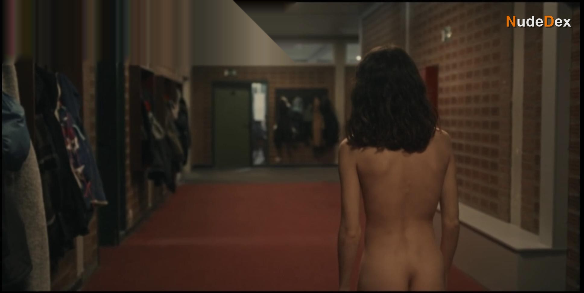 Elisa Echevarria in Invisible, photo 10