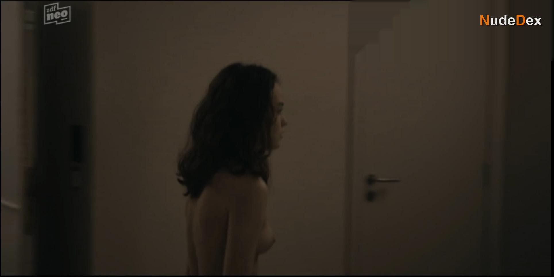 Elisa Echevarria in Invisible, photo 21