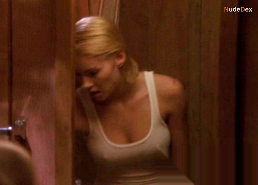 Elisha Cuthbert in 24, photo 6