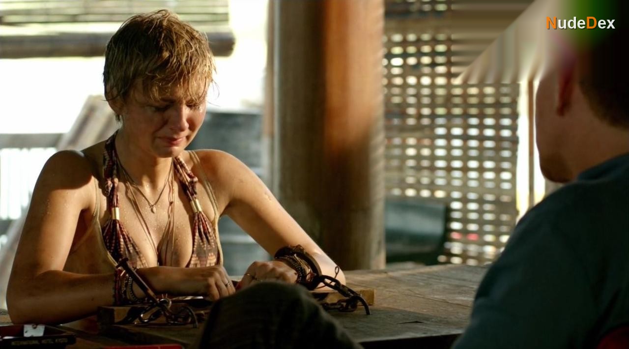 Eliza Bennett in Strike Back, photo 5