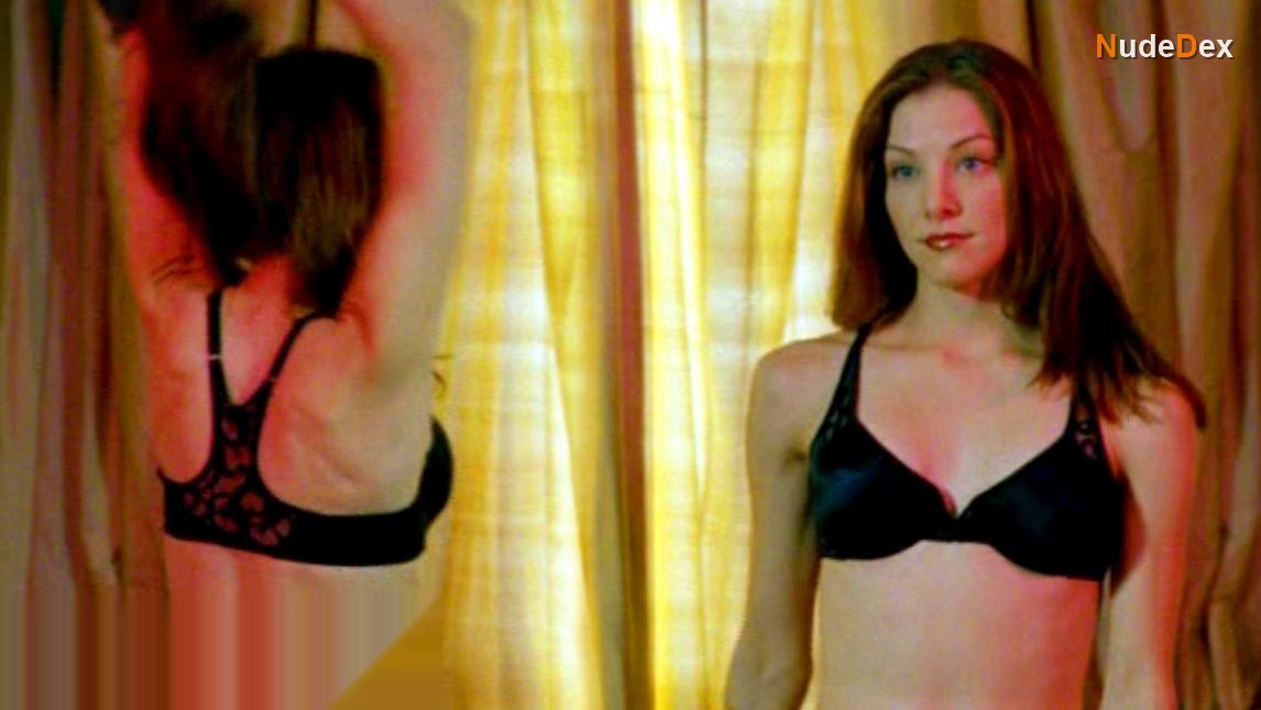 Elizabeth Anne Allen in The Tower Of Babble, photo 3
